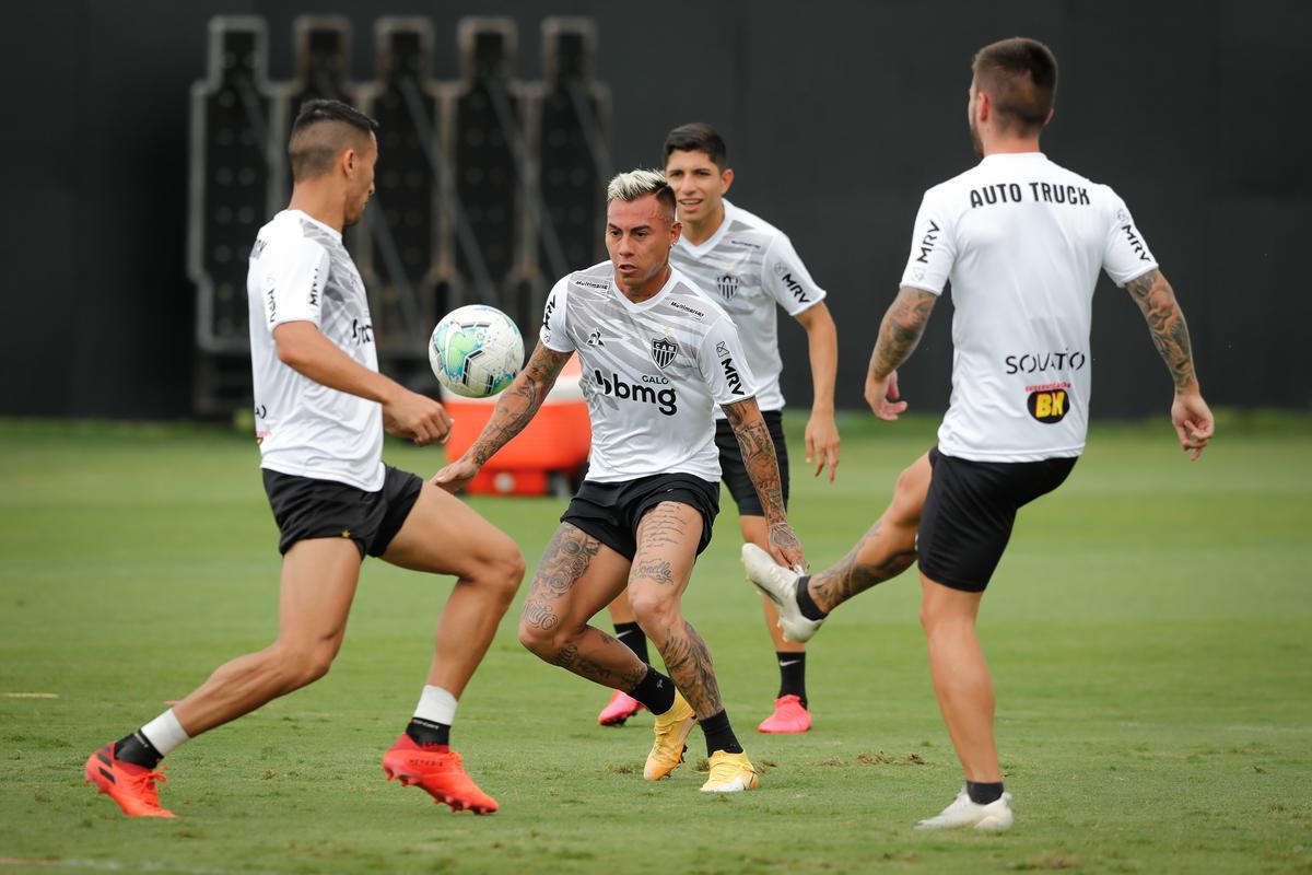 Atlético se prepara para enfrentar o Internacional