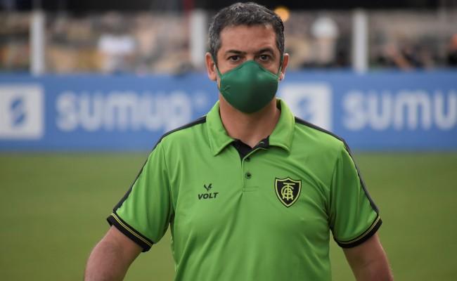 Marquinhos Santos promove retorno de Zárate ao time titular do América
