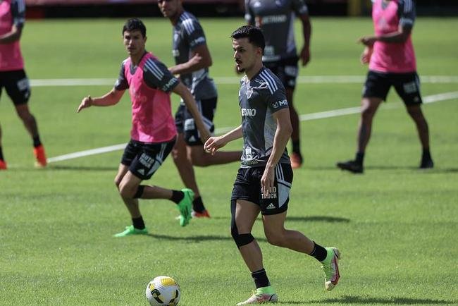 Atltico treina na Cidade do Galo sob o comando de Lucas Gonalves, tcnico interino permanente. Turco Mohamed foi demitido na manh desta sexta-feira (22).
