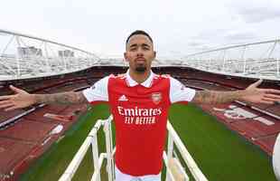 Arsenal contratou o atacante Gabriel Jesus