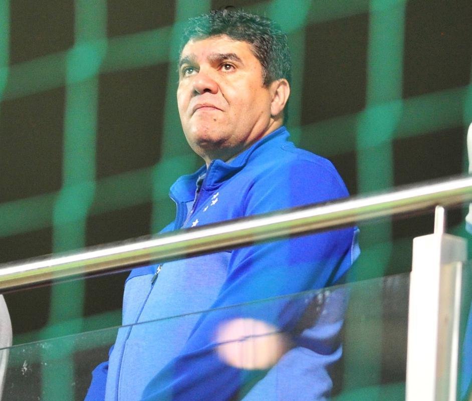 04/10/2019 - um dos grandes pivs da maior crise institucional vivida pelo Cruzeiro e investigado pela Polcia Civil e Ministrio Pblico, Srgio Nonato pediu demisso do cargo de diretor-geral e informou a deciso por meio de carta aberta ao torcedor. No comunicado, ele afirmou que tomou a atitude na 'busca de contribuir com a pacificao interna do clube do corao'.