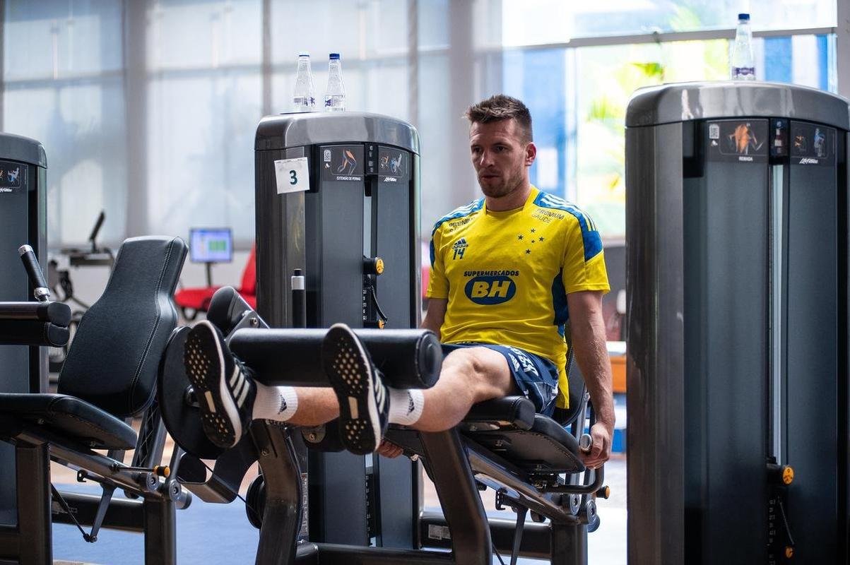 Imagens do treino do Cruzeiro na Toca da Raposa II nesta tera-feira (21/09)