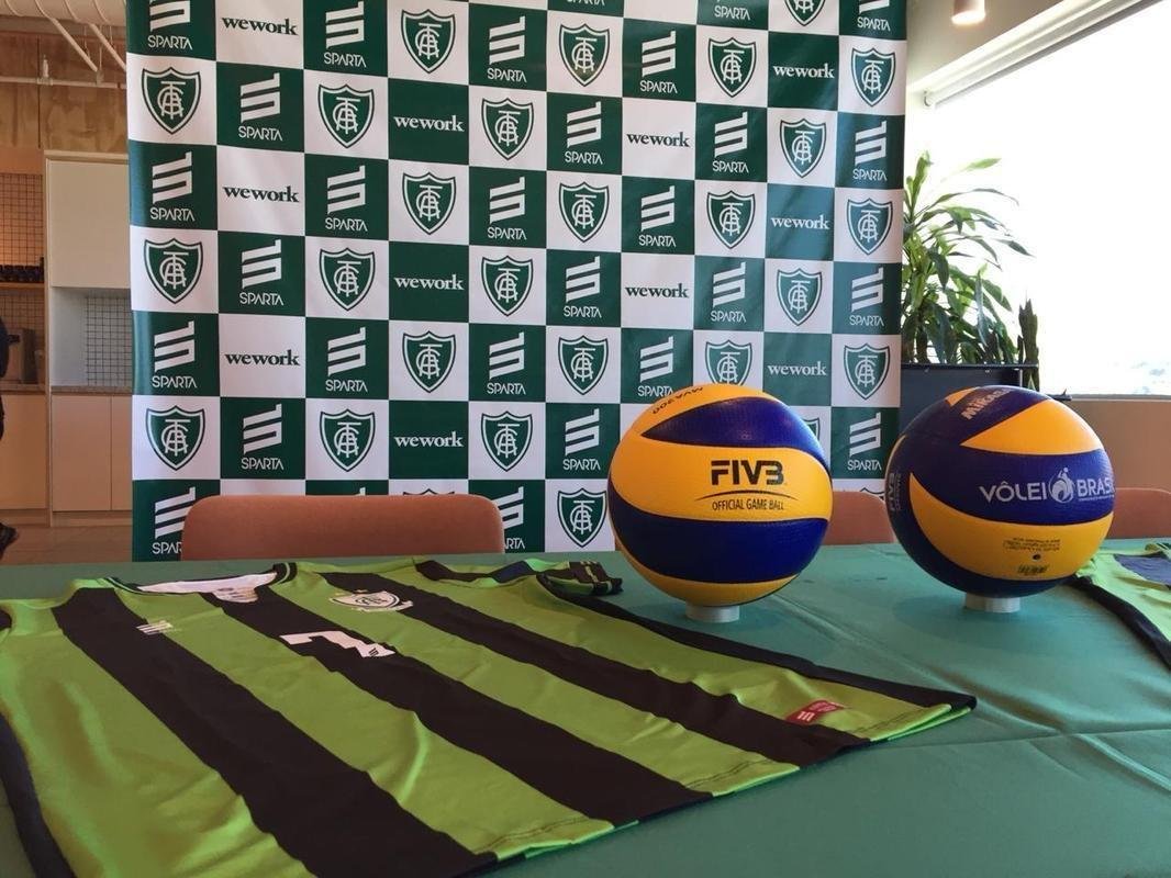 Imagens do lanamento da parceria entre Amrica e Montes Claros