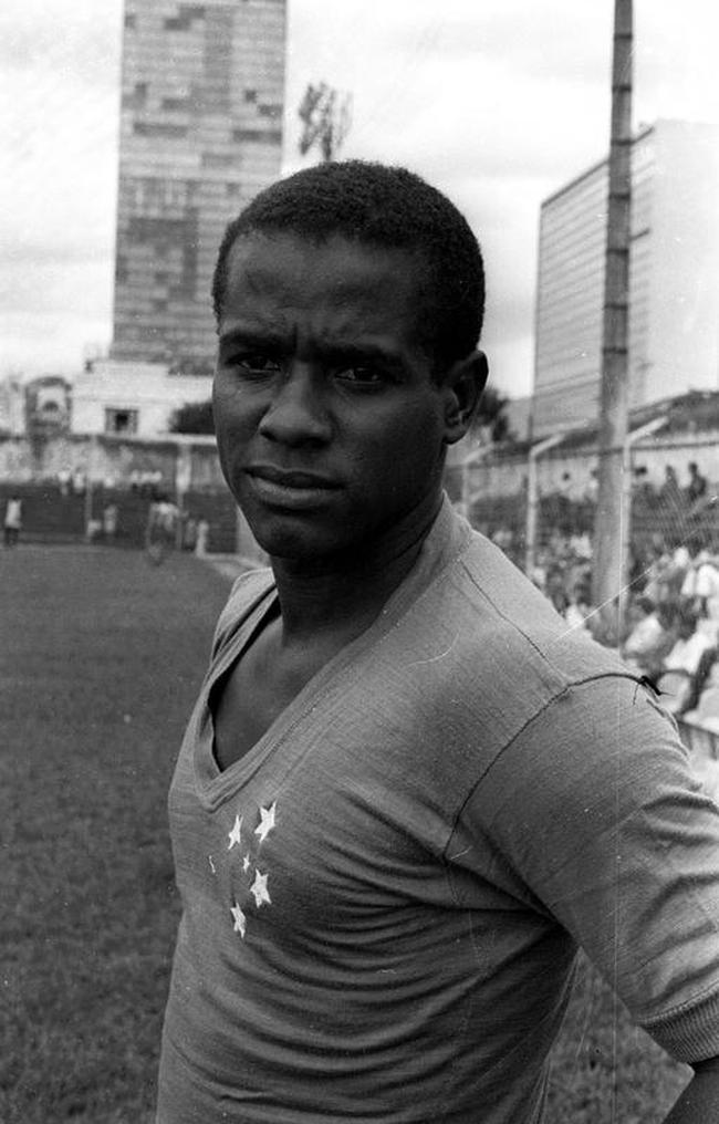 Sete ttulos - Evaldo - (centroavante). Perodo: 1966 a 1971; 1973; 1975 a 1977. Conquistas: Copa Libertadores (1976), Taa Brasil (1966), Campeonato Mineiro: 1966, 1967, 1968 e 1969. Taa Minas Gerais (1973). 
