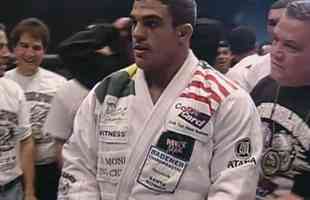 Vitor Belfort ganhou o torneio dos pesos pesados, em 1997