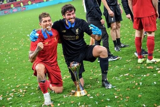 Premiao e festa do Liverpool, campeo mundial sobre o Flamengo