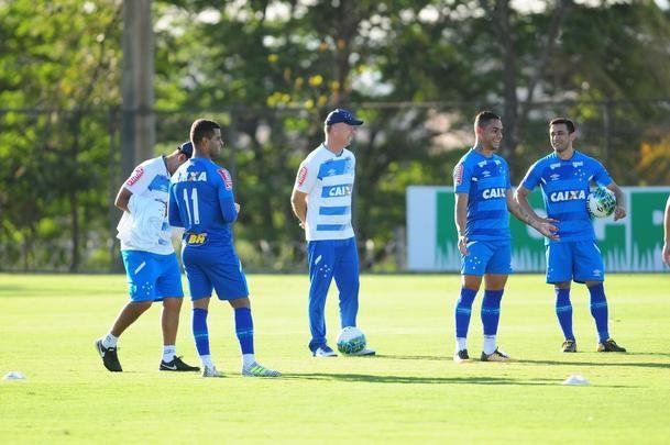 Fotos do ltimo treino do Cruzeiro antes do jogo contra o Grmio pela Primeira Liga (Gladyston Rodrigues/EM D.A Press)