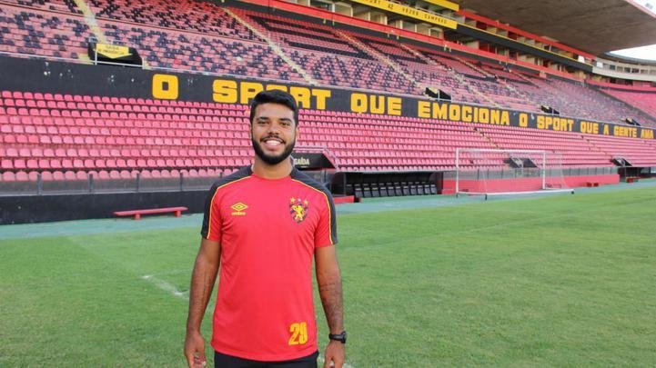 Na semana final da temporada do Sport, o meia Leandrinho recebeu a equipe do Superesportes para uma entrevista descontrada no quadro Supersincero