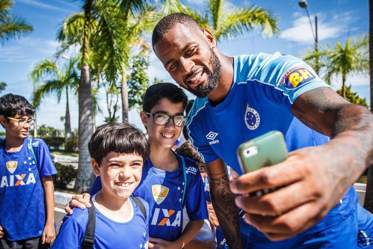 Cruzeiro treinou na manh desta sexta-feira (01/02), na Toca da Raposa II