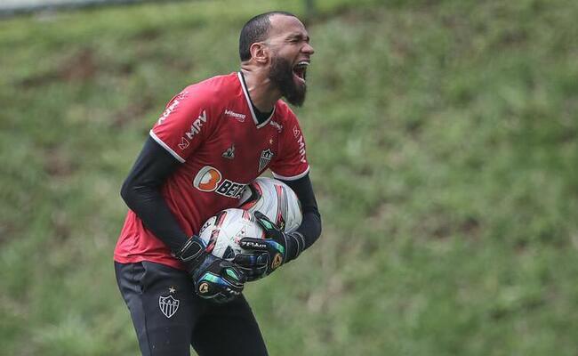 Goleiro Everson foi o herói do Atlético no título da Supercopa do Brasil sobre o Flamengo
