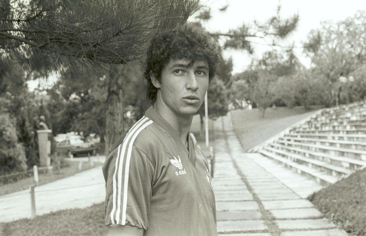 Imagens do Cruzeiro com a camisa da Adidas (Arquivo/Estado de Minas)