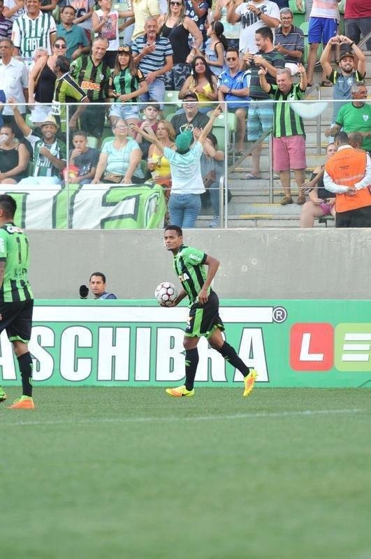 Imagens de Amrica x Luverdense, no Independncia