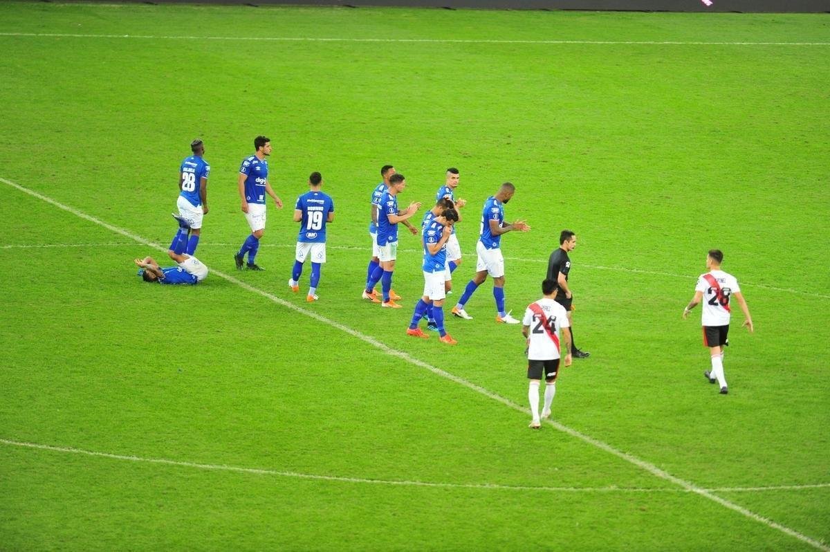 River derrotou Cruzeiro por 4 a 2 nos pnaltis, no Mineiro, e avanou s quartas de final da Libertadores