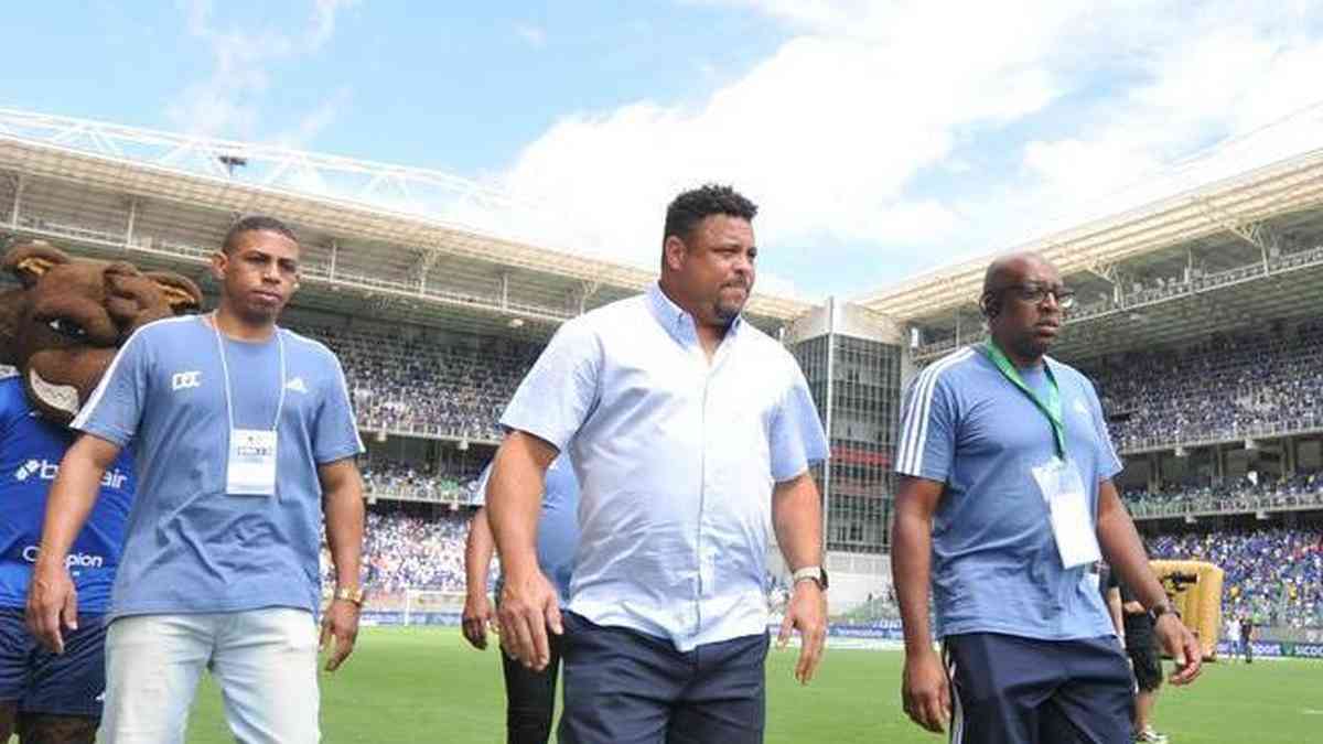Cruzeiro: Ronaldo acumula crises com a torcida após lua de mel