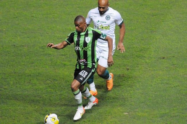 Amrica e Gois se enfrentaram no Independncia, pela 15 rodada da Srie A do Campeonato Brasileiro