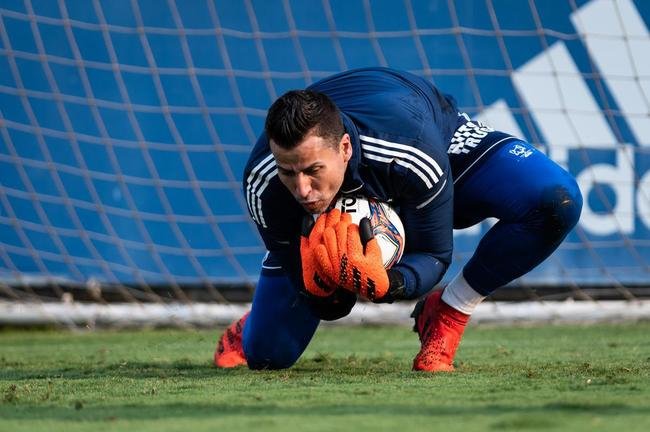 Fotos do treino do Cruzeiro desta segunda-feira (27/9)