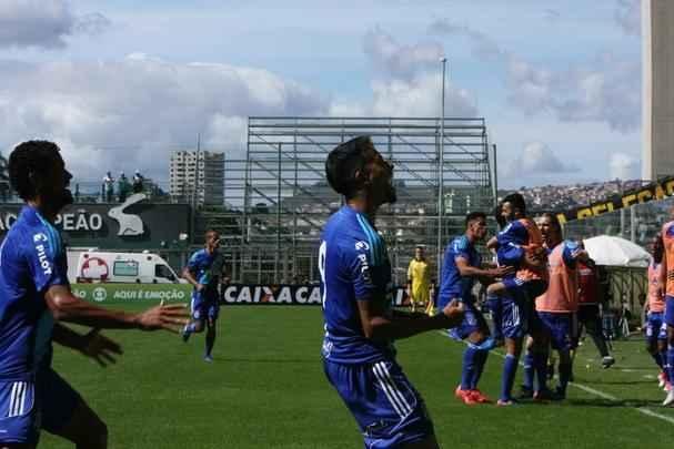 Imagens de Atltico x Ponte Preta