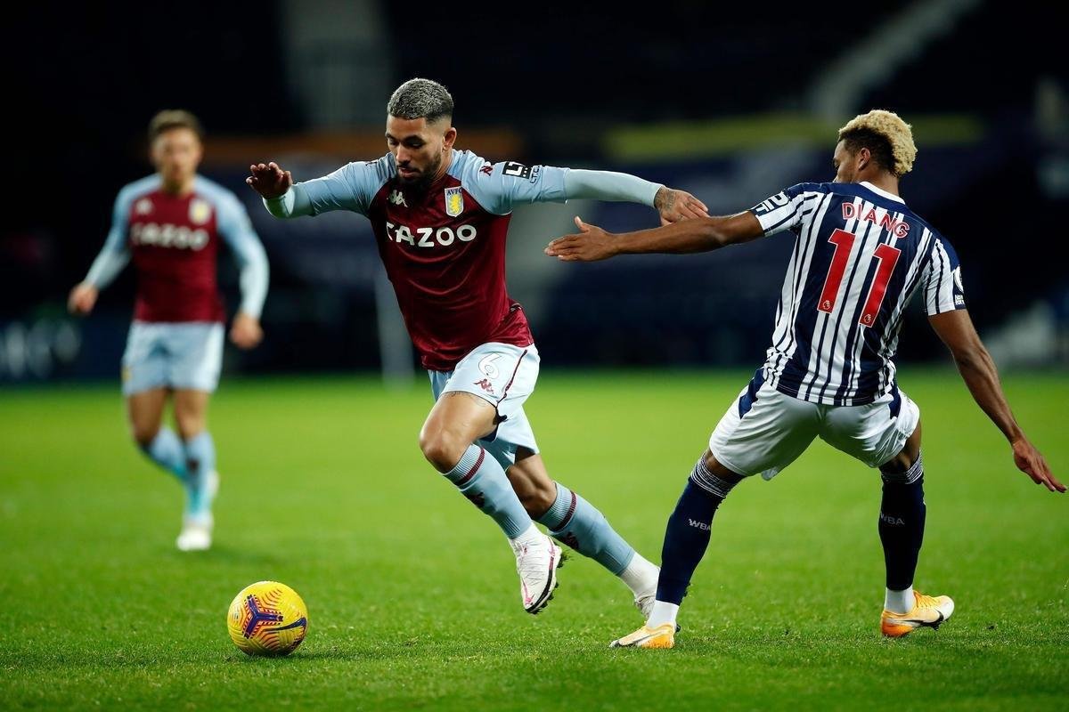 Douglas Luiz - Volante tinha 17 anos quando, em 2017, foi vendido por 15 milhes de euros pelo Vasco ao Manchester City. Atualmente, defende o Aston Villa