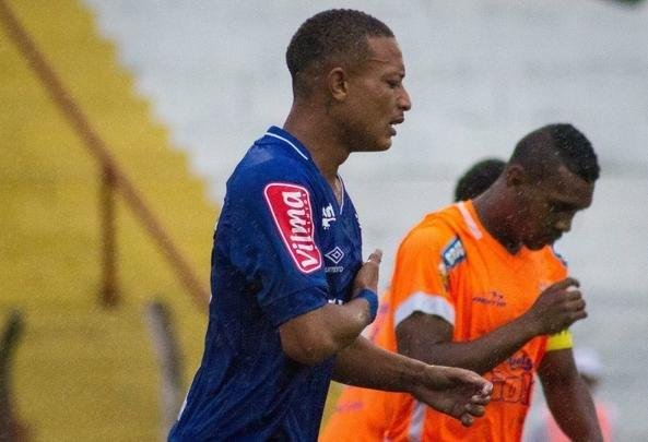 Chuva castigou gramado em Bebedouro-SP e Cruzeiro levou a pior na Copinha