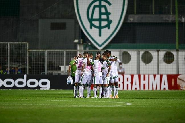 Veja as fotos do confronto entre Amrica e Bahia, no estdio Independncia, em BH, pela 27 rodada do Campeonato Brasileiro.