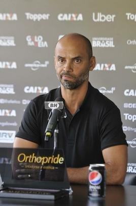 Marques foi apresentado pelo presidente Srgio Sette Cmara