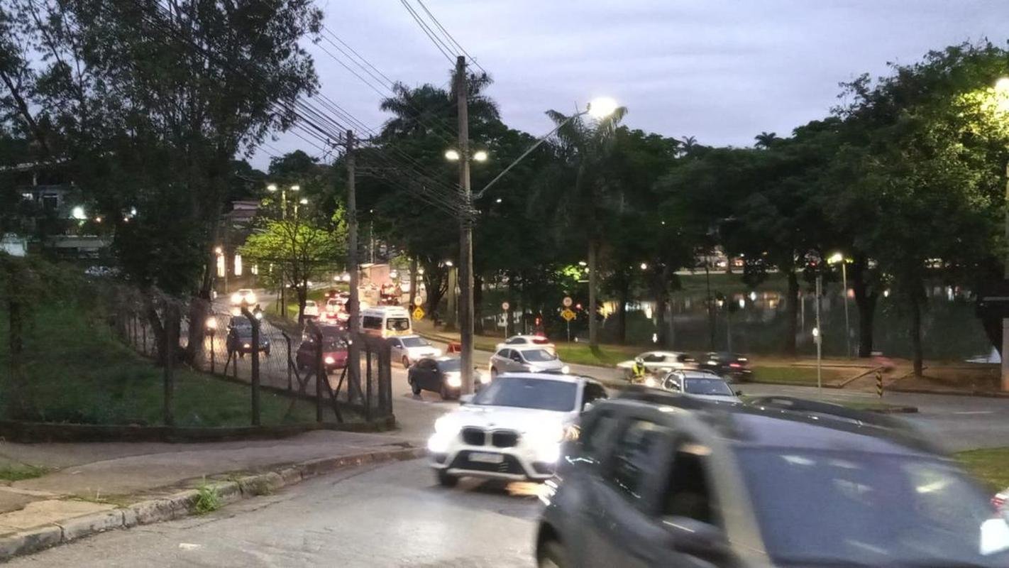 Torcida do Atltico movimenta ruas prximas ao Mineiro antes do jogo 