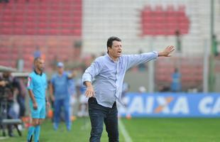 Adilson Batista e Luiz Felipe Scolari se enfrentaram pela quarta vez na histria, como tcnicos, e viram Amrica e Palmeiras empatar por 0 a 0, no Independncia. Veja as reaes dos dois comandantes