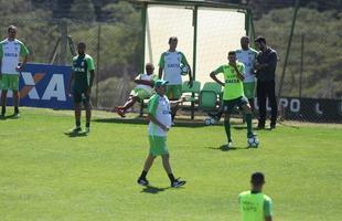 Adilson comandou o primeiro treino no Amrica nesta quarta-feira