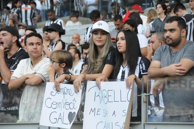 Fotos da torcida do Atltico na partida contra o Flamengo, no Mineiro, em Belo Horizonte, pela 13 rodada do Campeonato Brasileiro