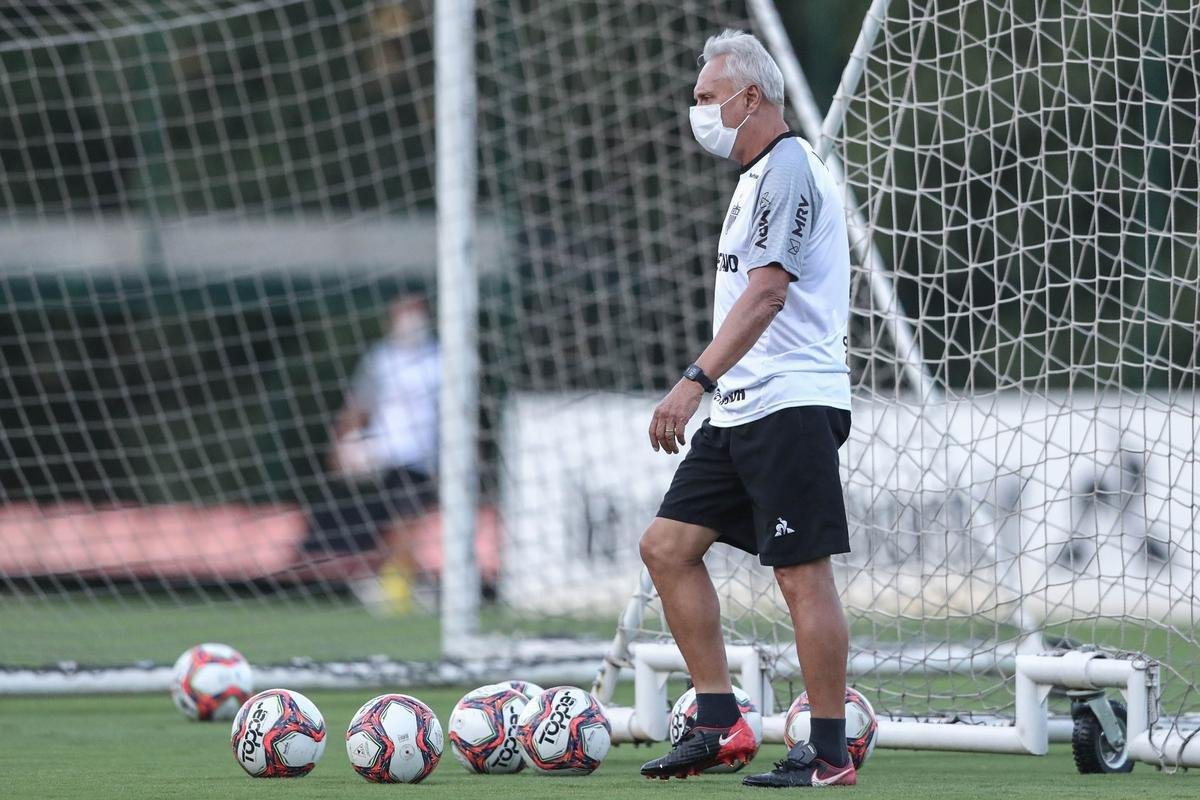 Com novo uniforme de treino, Atlético fechou nesta sexta-feira sua preparação para enfrentar o Athletic, às 19h deste sábado, no Independência, pela 11ª rodada do Campeonato Mineiro