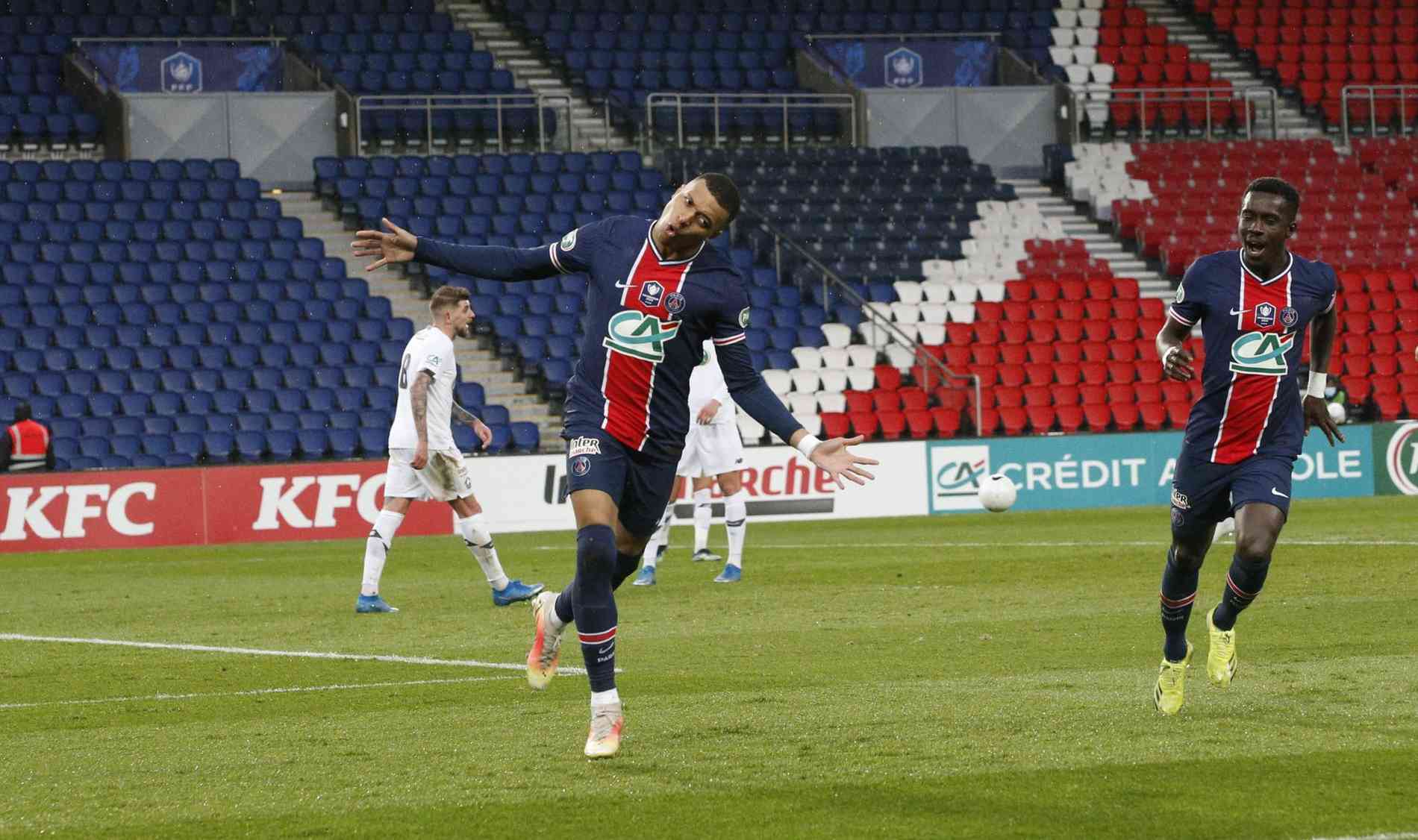 Reservas do City goleiam o Chelsea e avançam de fase na Copa da Inglaterra  - Superesportes