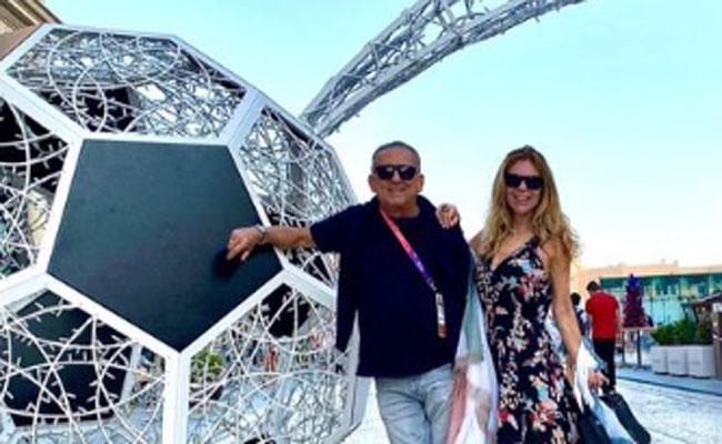 Em sua conta no Instagram, o narrador da TV Globo compartilhou fotos ao lado de Desirée em diversos pontos da capital do Catar