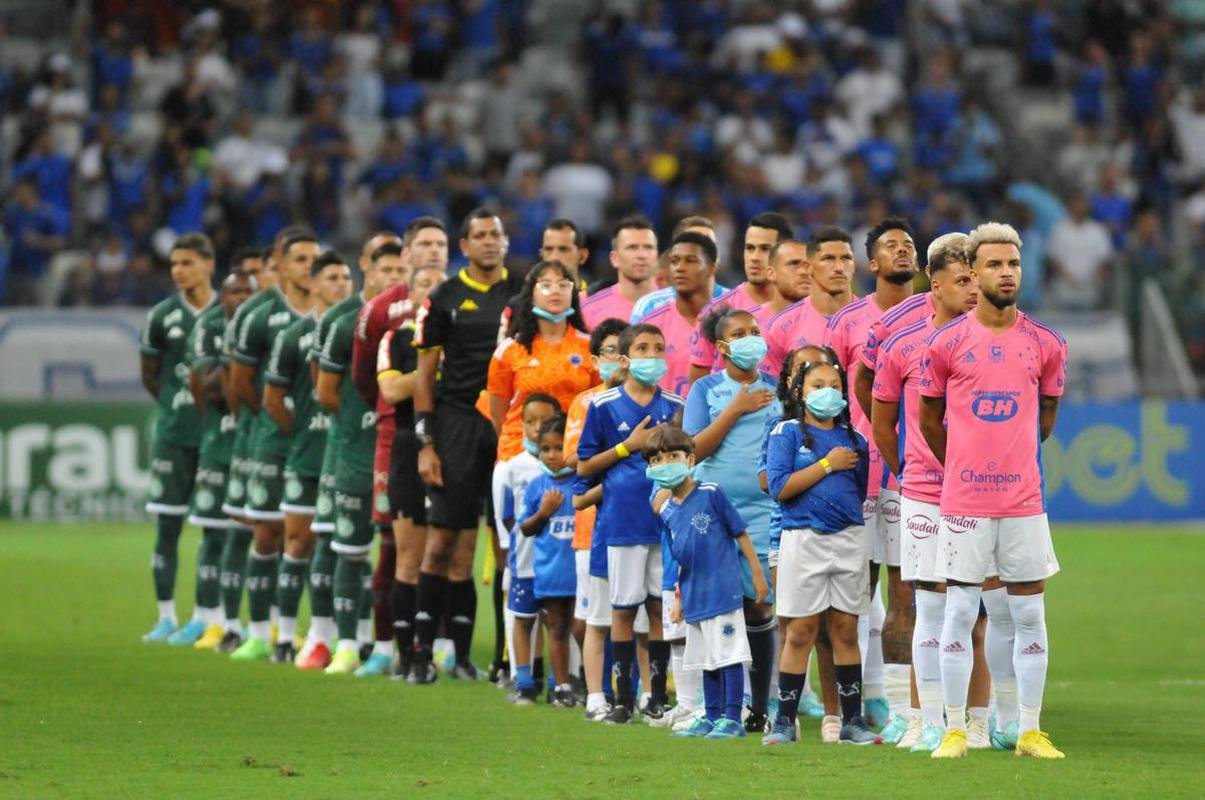 Fotos do jogo entre Cruzeiro e Guarani