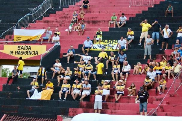 Em campo, Sport e Criciúma se enfrentaram pela 34ª rodada da Série B