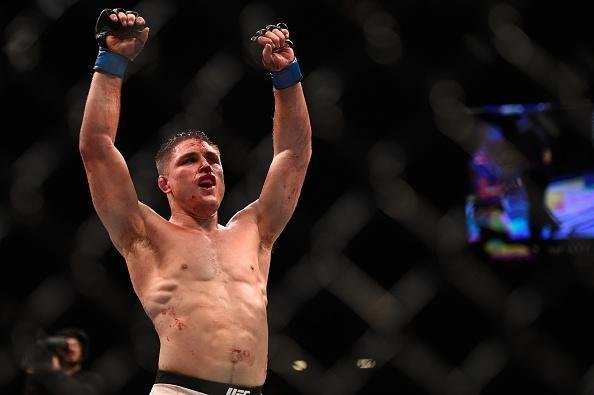 Drew Dober venceu Scott Holtzman por decisão unânime