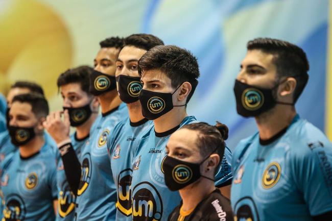 Minas abriu srie semifinal contra o Itapetininga com vitria por 3 a 0, em Saquarema