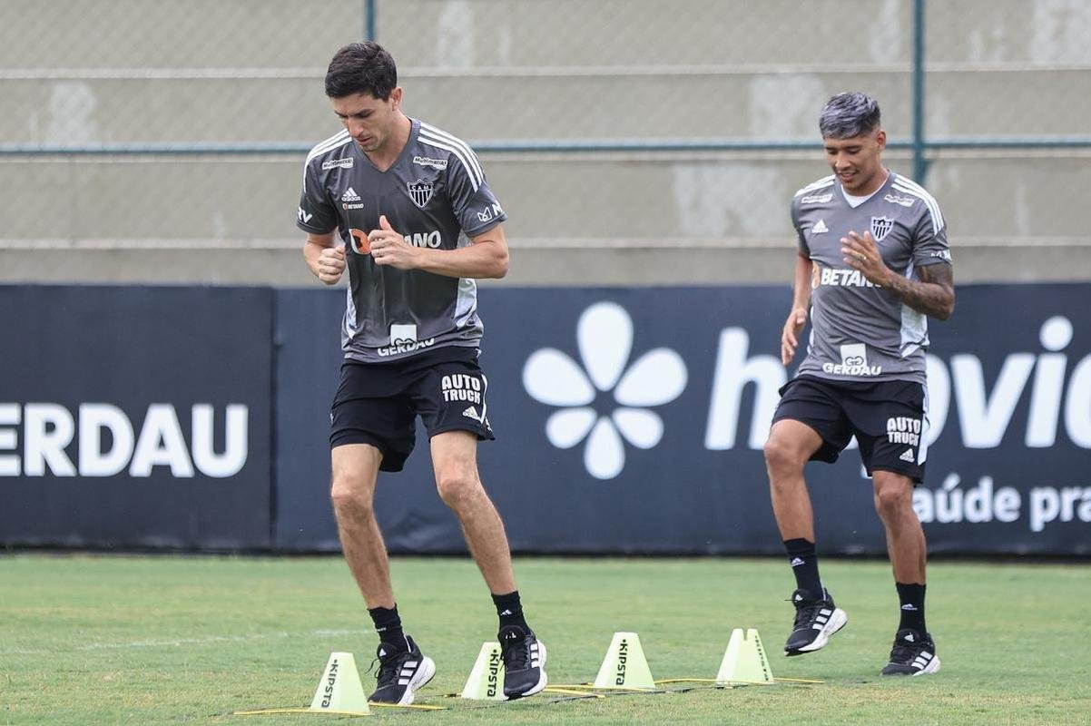 Veja fotos do primeiro dia de pr-temporada do Atltico