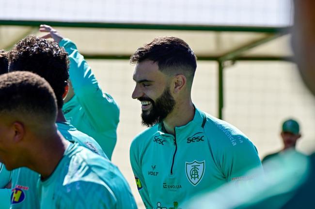 Fotos do primeiro treino de Gonzalo Mastriani pelo América