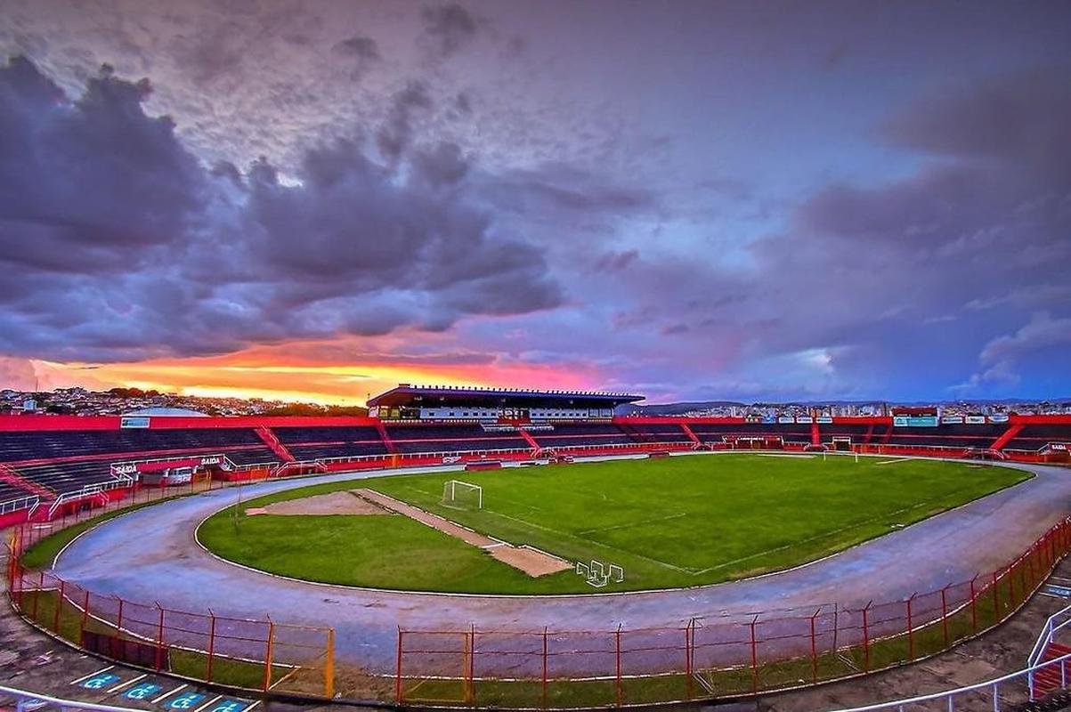 Pouso Alegre - Estdio Municipal Irmo Gino Maria Rossi (Manduzo). Cidade: Pouso Alegre. Capacidade liberada: 17.900 pessoas