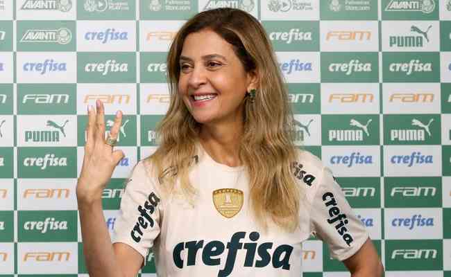 Aps pedido de Leila, Palmeiras se aproxima de 45 mil scios-torcedores