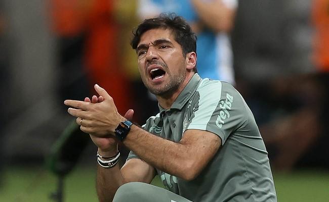 Técnico português Abel Ferreira definiu escalação do Palmeiras com reservas para enfrentar o Atlético pelo Campeonato Brasileiro