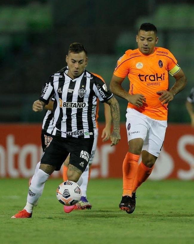 Fotos do duelo entre La Guaira-VEN e Atltico, no Estdio Olmpico Universitario de Caracas, na Venezuela, pela primeira rodada do Grupo H da Copa Libertadores de 2021