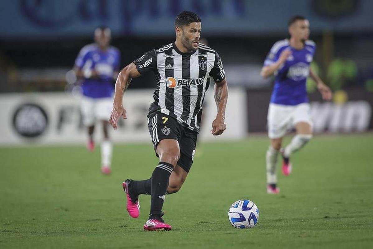 5 Atltico - 18 jogos, com 12 vitrias, 4 empates e 2 derrotas (74% de aproveitamento)
