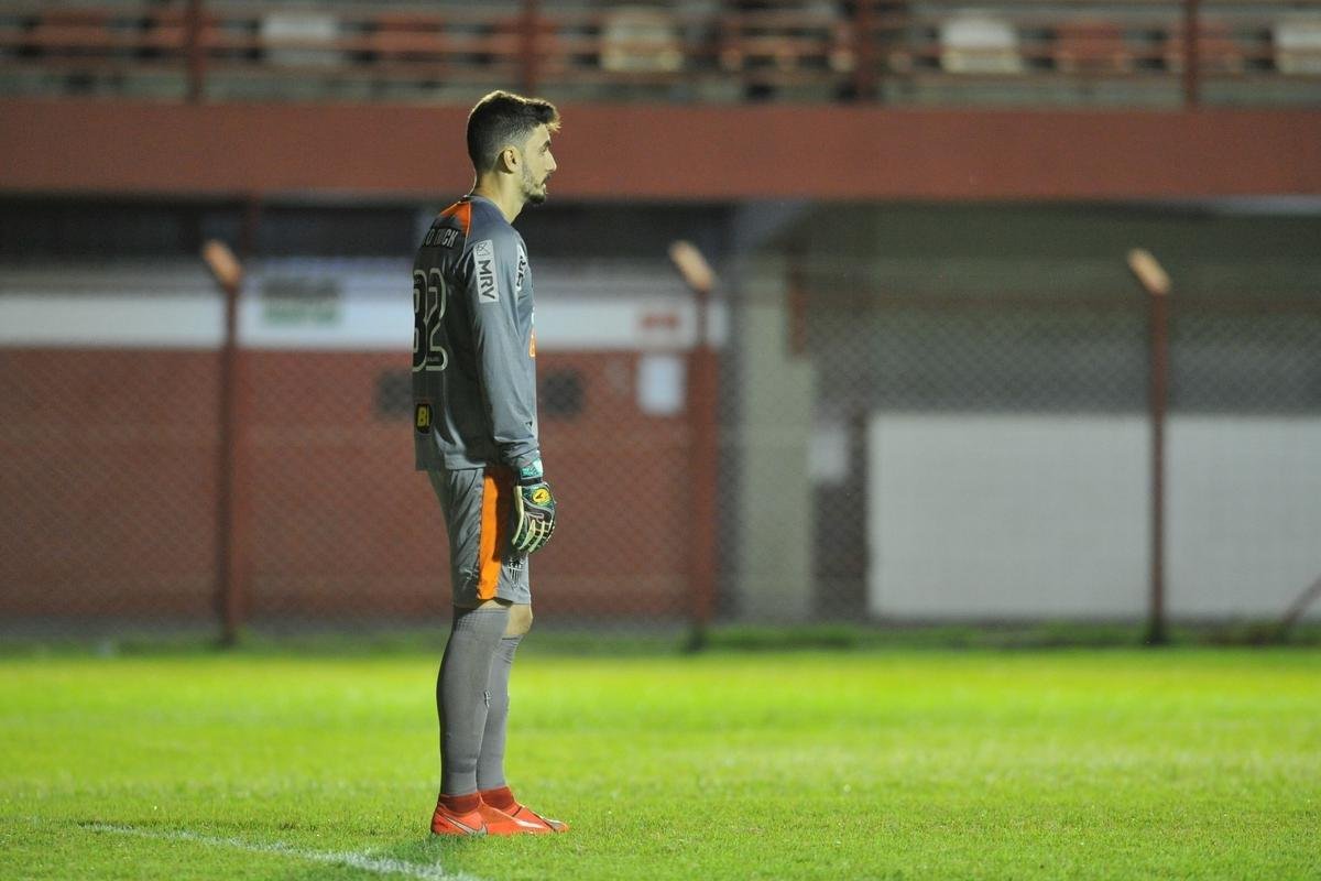 Villa Nova e Atltico se enfrentaram no Alapo do Bonfim, em Nova Lima, pelo Campeonato Mineiro