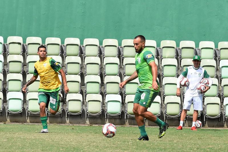 O América treinou nesta quinta-feira (11), no CT Lanna Drumond, em Belo Horizonte. A atividade visou o confronto contra a Caldense, pela 4ª rodada do Campeonato Mineiro. A partida será realizada no Estádio Independência, às 21h do próximo sábado (13).