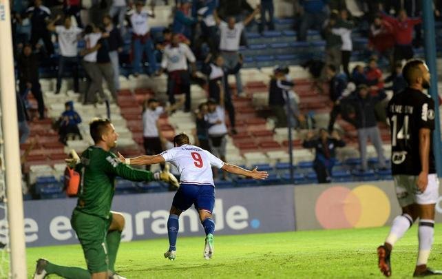 Nacional venceu Atltico por 1 a 0 no Gran Parque Central com gol de Bergessio