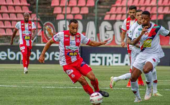 Democrata-SL e Pouso Alegre não saíram do 0 a 0, na Arena do Jacaré