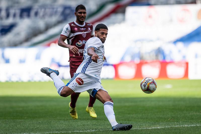 Cruzeiro goleou Patrocinense no Mineirão com gols de Ramon, Roberson e Maurício
