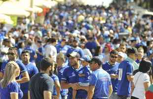 Torcedores do Cruzeiro compareceram em grande nmero ao Mineiro na semifinal contra o Tupi