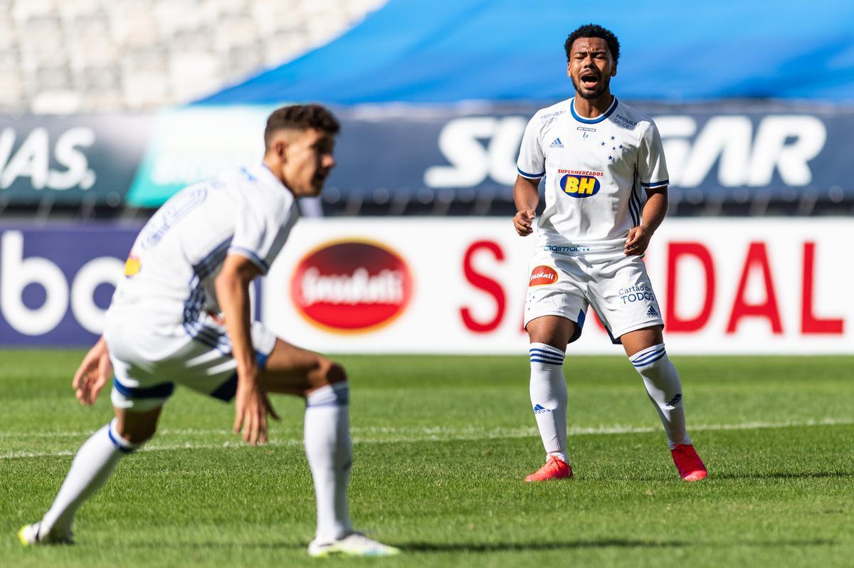 Fotos do jogo entre Cruzeiro e Patrocinense, no Mineirão, pela semifinal do Troféu Inconfidência